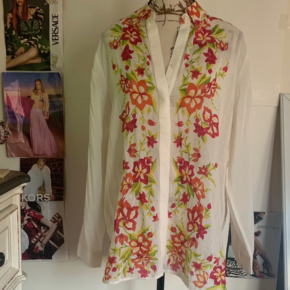 Chicos Floral Vine Button Down Shirt